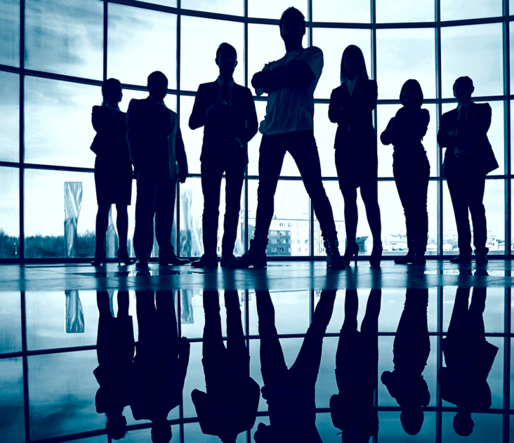 silhouette-confident-businesspeople 2